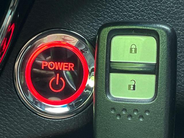 ヴェゼル ハイブリッドＲＳ・ホンダセンシング　純正ナビ　衝突軽減装置　バックカメラ　レーダークルーズ　ハーフレザーシート　コーナーセンサー　ＥＴＣ　レーンキープ　スマートキー　シートヒーター　ドライブレコーダー　ＬＥＤヘッド　　車線逸脱警報（51枚目）