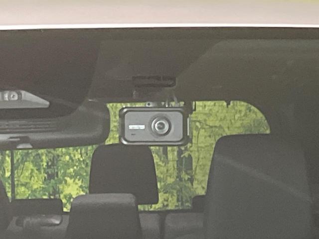 ヴォクシー Ｓ－Ｇ　電動スライドドア　禁煙車　純正８インチディスプレイオーディオ　バックカメラ　衝突軽減装置　レーダークルーズ　ＥＴＣ　Ｂｌｕｅｔｏｏｔｈ再生　ドライブレコーダー　　ＬＥＤヘッドライト（63枚目）