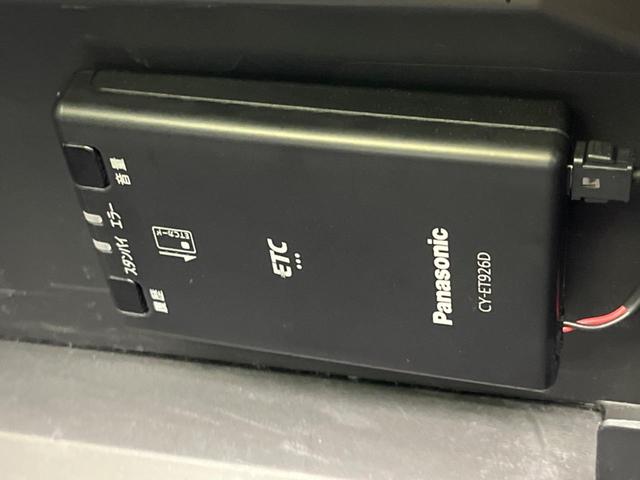 コペン ＧＲ　スポーツ　ＳＤナビ　バックカメラ　禁煙車　ＥＴＣ　ドライブレコーダー　スマートキー　シートヒーター　ＬＥＤヘッドライト　オートライト　オートエアコン　アイドリングストップ　横滑り防止　ＣＶＴ（6枚目）