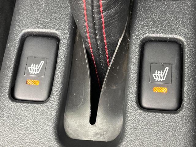 コペン ＧＲ　スポーツ　ＳＤナビ　バックカメラ　禁煙車　ＥＴＣ　ドライブレコーダー　スマートキー　シートヒーター　ＬＥＤヘッドライト　オートライト　オートエアコン　アイドリングストップ　横滑り防止　ＣＶＴ（8枚目）