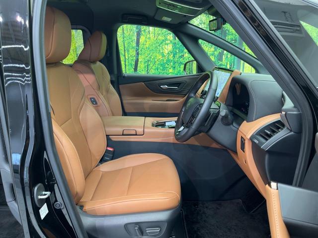 ヴェルファイアハイブリッド Ｚ　プレミア　ガラスルーフ　フルエアロ　両側電動ドア　後席モニター　全周囲カメラ　衝突被害軽減システム　１００Ｖ電源　レーダークルーズ　禁煙車　電動リアゲート　レザーシート　前席シートエアコン　リアシートエアコン（8枚目）