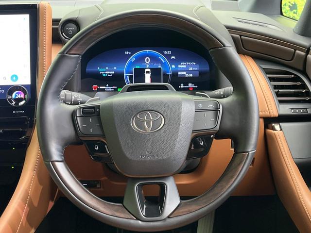 ヴェルファイアハイブリッド Ｚ　プレミア　ガラスルーフ　フルエアロ　両側電動ドア　後席モニター　全周囲カメラ　衝突被害軽減システム　１００Ｖ電源　レーダークルーズ　禁煙車　電動リアゲート　レザーシート　前席シートエアコン　リアシートエアコン（12枚目）