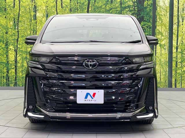 ヴェルファイアハイブリッド Ｚ　プレミア　ガラスルーフ　フルエアロ　両側電動ドア　後席モニター　全周囲カメラ　衝突被害軽減システム　１００Ｖ電源　レーダークルーズ　禁煙車　電動リアゲート　レザーシート　前席シートエアコン　リアシートエアコン（15枚目）