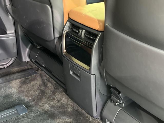 ヴェルファイアハイブリッド Ｚ　プレミア　ガラスルーフ　フルエアロ　両側電動ドア　後席モニター　全周囲カメラ　衝突被害軽減システム　１００Ｖ電源　レーダークルーズ　禁煙車　電動リアゲート　レザーシート　前席シートエアコン　リアシートエアコン（46枚目）