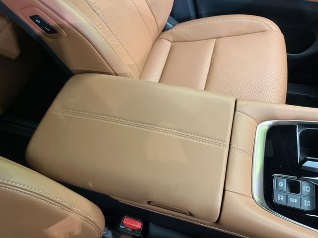 ヴェルファイアハイブリッド Ｚ　プレミア　ガラスルーフ　フルエアロ　両側電動ドア　後席モニター　全周囲カメラ　衝突被害軽減システム　１００Ｖ電源　レーダークルーズ　禁煙車　電動リアゲート　レザーシート　前席シートエアコン　リアシートエアコン（76枚目）