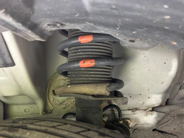 ノート e-パワー メダリスト 衝突軽減装置 レーダークルーズコントロール 禁煙車 純正ナビ 全周囲カメラ ETC Bluetooth フルセグ LEDヘッドライト コーナーセンサー スマートキー オートライト オートエアコン(20枚目)