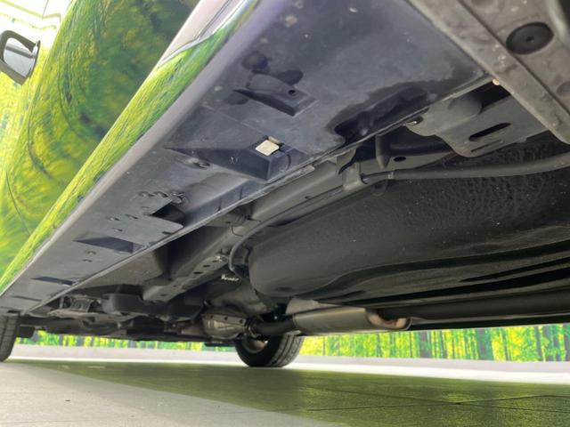 MPV 23S 両側電動スライドドア 禁煙車 純正ナビ ETC バックカメラ スマートキー HIDヘッドライト 革巻きステアリング ステアリングスイッチ オートエアコン 純正17インチアルミホイール オットマン(29枚目)