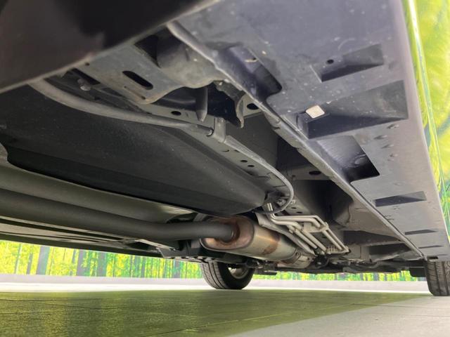 MPV 23S 両側電動スライドドア 禁煙車 純正ナビ ETC バックカメラ スマートキー HIDヘッドライト 革巻きステアリング ステアリングスイッチ オートエアコン 純正17インチアルミホイール オットマン(30枚目)