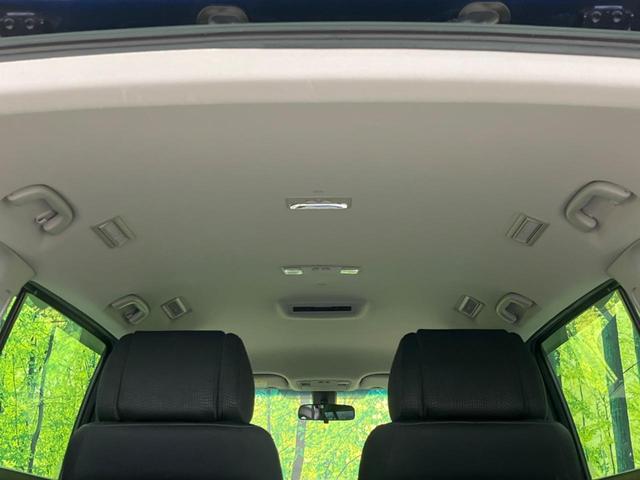 MPV 23S 両側電動スライドドア 禁煙車 純正ナビ ETC バックカメラ スマートキー HIDヘッドライト 革巻きステアリング ステアリングスイッチ オートエアコン 純正17インチアルミホイール オットマン(32枚目)
