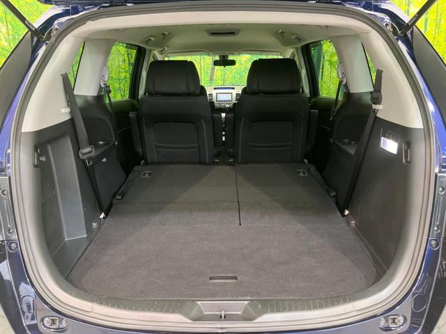 MPV 23S 両側電動スライドドア 禁煙車 純正ナビ ETC バックカメラ スマートキー HIDヘッドライト 革巻きステアリング ステアリングスイッチ オートエアコン 純正17インチアルミホイール オットマン(33枚目)