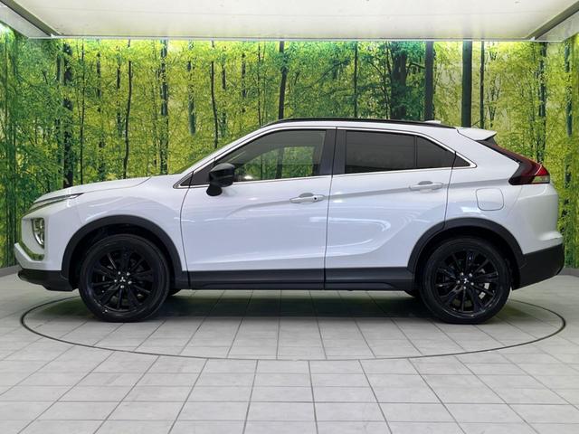 エクリプスクロス ブラックエディション 4WD サンルーフ 全周囲カメラ 衝突被害軽減システム レーダークルーズ 禁煙車 電動リアゲート ハーフレザーシート パワーシート コーナーセンサー スマートキー LEDヘッド ルーフレール(26枚目)