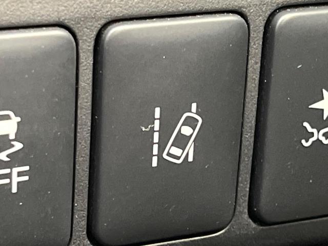 エクリプスクロス ブラックエディション 4WD サンルーフ 全周囲カメラ 衝突被害軽減システム レーダークルーズ 禁煙車 電動リアゲート ハーフレザーシート パワーシート コーナーセンサー スマートキー LEDヘッド ルーフレール(46枚目)