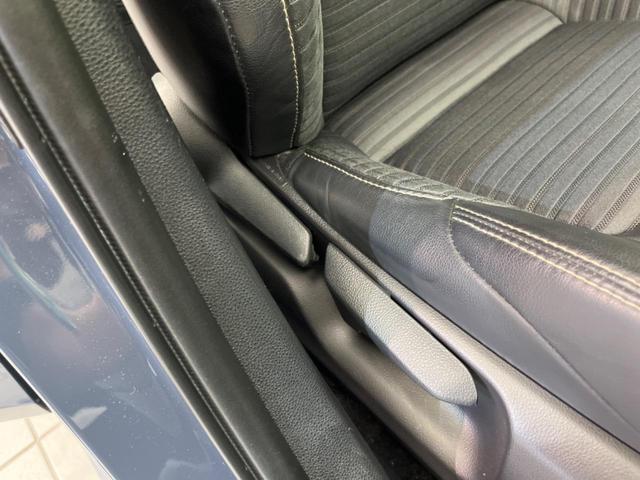 カローラツーリング ハイブリッド ダブルバイビー 衝突軽減装置 禁煙車 ディスプレイオーディオ バックカメラ レーダークルーズ ETC Bluetooth フルセグ スマートキー シートヒーター ハーフレザーシート LEDヘッドライト(36枚目)