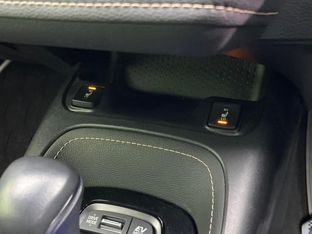 カローラツーリング ハイブリッド ダブルバイビー 衝突軽減装置 禁煙車 ディスプレイオーディオ バックカメラ レーダークルーズ ETC Bluetooth フルセグ スマートキー シートヒーター ハーフレザーシート LEDヘッドライト(53枚目)