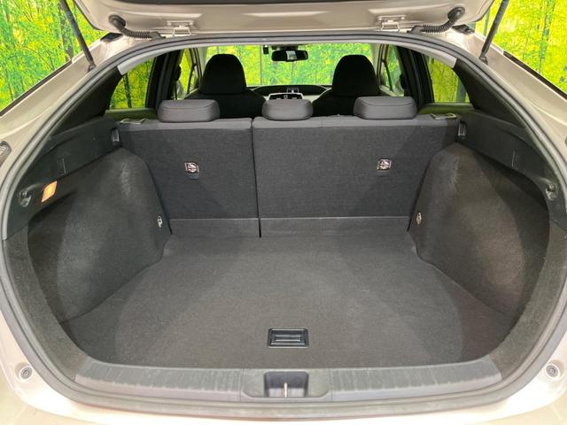 プリウス Sセーフティプラス 純正SDナビ バックカメラ 衝突被害軽減システム レーダークルーズ 禁煙車 ドラレコ コーナーセンサー スマートキー LEDヘッド オートハイビーム 車線逸脱警報 オートライト オートエアコン(10枚目)