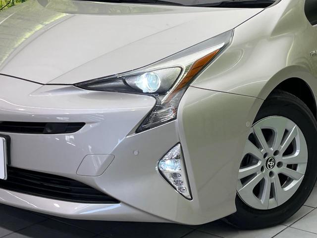 プリウス Sセーフティプラス 純正SDナビ バックカメラ 衝突被害軽減システム レーダークルーズ 禁煙車 ドラレコ コーナーセンサー スマートキー LEDヘッド オートハイビーム 車線逸脱警報 オートライト オートエアコン(12枚目)