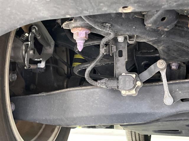 プリウス Sセーフティプラス 純正SDナビ バックカメラ 衝突被害軽減システム レーダークルーズ 禁煙車 ドラレコ コーナーセンサー スマートキー LEDヘッド オートハイビーム 車線逸脱警報 オートライト オートエアコン(30枚目)