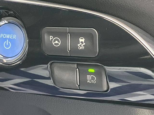 プリウス Sセーフティプラス 純正SDナビ バックカメラ 衝突被害軽減システム レーダークルーズ 禁煙車 ドラレコ コーナーセンサー スマートキー LEDヘッド オートハイビーム 車線逸脱警報 オートライト オートエアコン(42枚目)