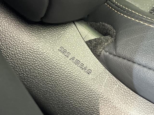 ヴェルファイアハイブリッド Ｚ　プレミア　ガラスルーフ　メーカーナビ　フリップダウンモニター　両側電動スライド　衝突軽減装置　全周囲カメラ　レーダークルーズ　禁煙車　ＥＴＣ　Ｂｌｕｅｔｏｏｔｈ　フルセグ　デジタルインナーミラー　ドラレコ（41枚目）