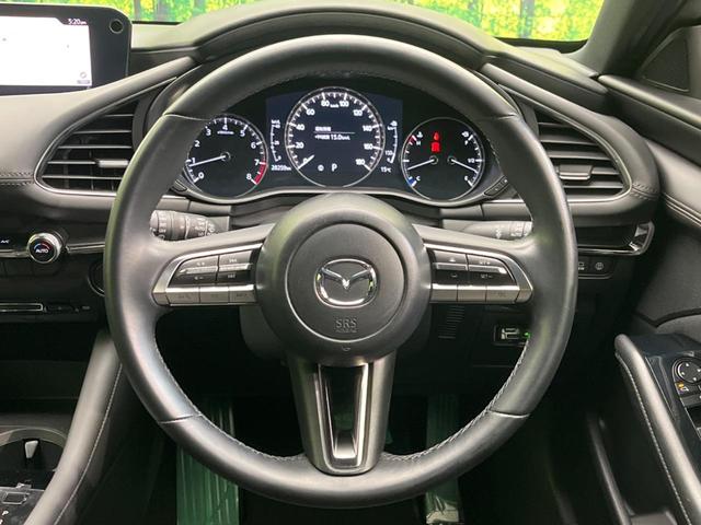 ＭＡＺＤＡ３ファストバック １５Ｓツーリング　全周囲カメラ　衝突被害軽減システム　レーダークルーズ　禁煙車　コーナーセンサー　スマートキー　ＬＥＤヘッド　ビルトインＥＴＣ　オートハイビーム　車線逸脱警報　オートライト　デュアルエアコン（11枚目）