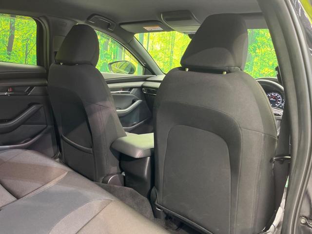 ＭＡＺＤＡ３ファストバック １５Ｓツーリング　全周囲カメラ　衝突被害軽減システム　レーダークルーズ　禁煙車　コーナーセンサー　スマートキー　ＬＥＤヘッド　ビルトインＥＴＣ　オートハイビーム　車線逸脱警報　オートライト　デュアルエアコン（40枚目）