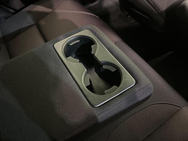 ＭＡＺＤＡ３ファストバック １５Ｓツーリング　全周囲カメラ　衝突被害軽減システム　レーダークルーズ　禁煙車　コーナーセンサー　スマートキー　ＬＥＤヘッド　ビルトインＥＴＣ　オートハイビーム　車線逸脱警報　オートライト　デュアルエアコン（44枚目）