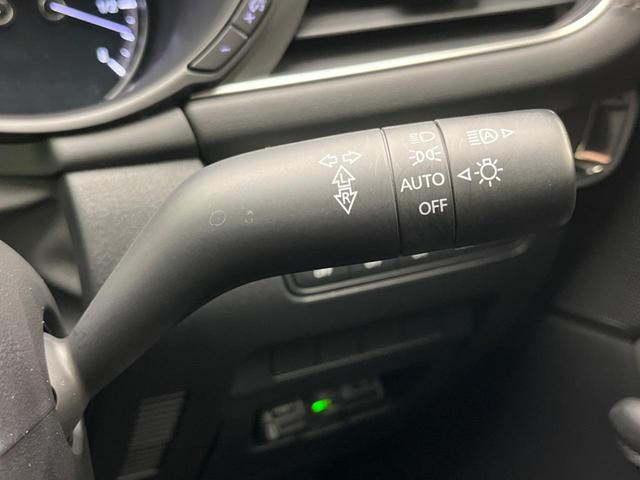 ＭＡＺＤＡ３ファストバック １５Ｓツーリング　全周囲カメラ　衝突被害軽減システム　レーダークルーズ　禁煙車　コーナーセンサー　スマートキー　ＬＥＤヘッド　ビルトインＥＴＣ　オートハイビーム　車線逸脱警報　オートライト　デュアルエアコン（47枚目）