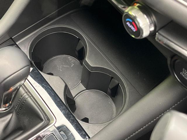 ＭＡＺＤＡ３ファストバック １５Ｓツーリング　全周囲カメラ　衝突被害軽減システム　レーダークルーズ　禁煙車　コーナーセンサー　スマートキー　ＬＥＤヘッド　ビルトインＥＴＣ　オートハイビーム　車線逸脱警報　オートライト　デュアルエアコン（55枚目）