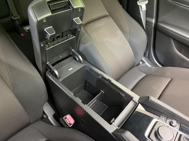 ＭＡＺＤＡ３ファストバック １５Ｓツーリング　全周囲カメラ　衝突被害軽減システム　レーダークルーズ　禁煙車　コーナーセンサー　スマートキー　ＬＥＤヘッド　ビルトインＥＴＣ　オートハイビーム　車線逸脱警報　オートライト　デュアルエアコン（56枚目）