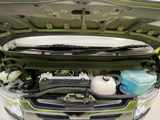 ハイエースバン ロングスーパーGL ダークプライムS 4WD 両側電動ドア 全周囲カメラ 衝突被害軽減システム 禁煙車 ハーフレザーシート コーナーセンサー スマートキー LEDヘッド ETC オートハイビーム 車線逸脱警報 オートライト(19枚目)