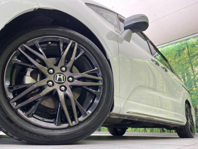 オデッセイハイブリッド e:HEVアブソルート・EX 後席モニター 両側電動スライドドア 衝突被害軽減装置 禁煙車 純正ナビ 全周囲カメラ レーダークルーズ ETC Bluetooth フルセグ ハーフレザーシート LEDヘッドライト LEDフォグライト(13枚目)