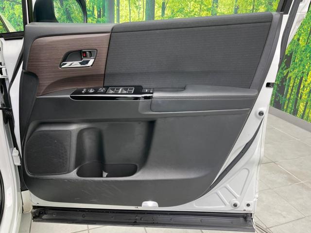 オデッセイハイブリッド e:HEVアブソルート・EX 後席モニター 両側電動スライドドア 衝突被害軽減装置 禁煙車 純正ナビ 全周囲カメラ レーダークルーズ ETC Bluetooth フルセグ ハーフレザーシート LEDヘッドライト LEDフォグライト(34枚目)