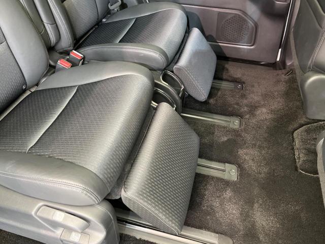 オデッセイハイブリッド e:HEVアブソルート・EX 後席モニター 両側電動スライドドア 衝突被害軽減装置 禁煙車 純正ナビ 全周囲カメラ レーダークルーズ ETC Bluetooth フルセグ ハーフレザーシート LEDヘッドライト LEDフォグライト(39枚目)