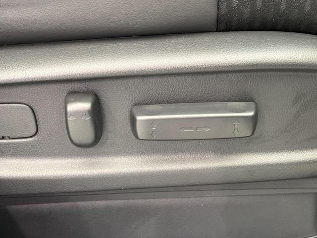 オデッセイハイブリッド e:HEVアブソルート・EX 後席モニター 両側電動スライドドア 衝突被害軽減装置 禁煙車 純正ナビ 全周囲カメラ レーダークルーズ ETC Bluetooth フルセグ ハーフレザーシート LEDヘッドライト LEDフォグライト(41枚目)