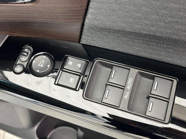 オデッセイハイブリッド e:HEVアブソルート・EX 後席モニター 両側電動スライドドア 衝突被害軽減装置 禁煙車 純正ナビ 全周囲カメラ レーダークルーズ ETC Bluetooth フルセグ ハーフレザーシート LEDヘッドライト LEDフォグライト(42枚目)