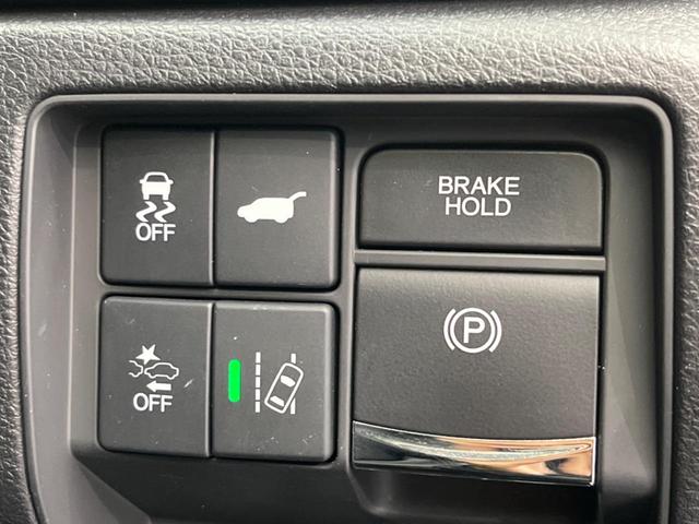 オデッセイハイブリッド e:HEVアブソルート・EX 後席モニター 両側電動スライドドア 衝突被害軽減装置 禁煙車 純正ナビ 全周囲カメラ レーダークルーズ ETC Bluetooth フルセグ ハーフレザーシート LEDヘッドライト LEDフォグライト(44枚目)