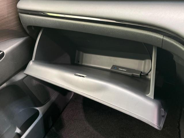 オデッセイハイブリッド e:HEVアブソルート・EX 後席モニター 両側電動スライドドア 衝突被害軽減装置 禁煙車 純正ナビ 全周囲カメラ レーダークルーズ ETC Bluetooth フルセグ ハーフレザーシート LEDヘッドライト LEDフォグライト(60枚目)