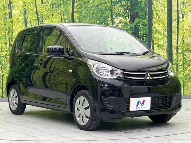 高透明度のガラス皮膜で撥水はもちろん、上質なツヤ・光沢を実現。紫外線や酸性雨から大切な愛車を保護し、色あせ・劣化を防止。「弾スプラッシュコート」、「弾プリミッサコート」からお選びいただけます。