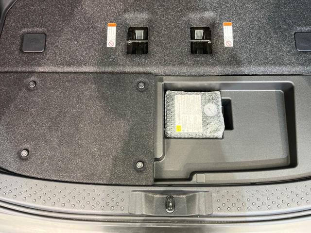 シエンタ ハイブリッド　Ｇ　セーフティーエディションＩＩ　両側電動ドア　純正ＳＤナビ　バックカメラ　衝突被害軽減システム　禁煙車　ドラレコ　コーナーセンサー　ＬＥＤヘッド　ビルトインＥＴＣ　クルコン　オートハイビーム　車線逸脱警報　オートライト（34枚目）