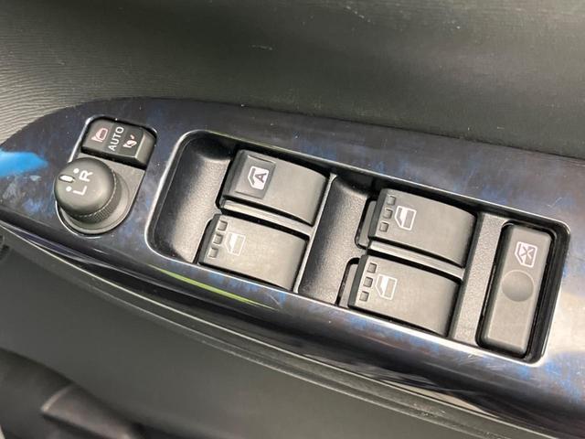 タント カスタムＸ　トップエディションＳＡＩＩＩ　電動スライドドア　衝突軽減装置　禁煙車　純正ナビ　バックカメラ　ＥＴＣ　Ｂｌｕｅｔｏｏｔｈ　フルセグ　スマートキー　シートヒーター　ハーフレザーシート　ＬＥＤヘッドライト　ＬＥＤフォグランプ（40枚目）