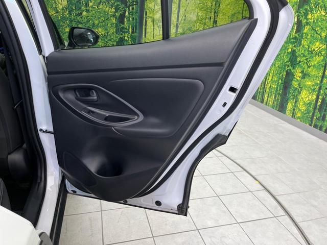 ヤリスクロス Ｚ　全周囲カメラ　衝突被害軽減システム　レーダークルーズ　禁煙車　ハーフレザーシート　パワーシート　ドラレコ　コーナーセンサー　スマートキー　ＬＥＤヘッド　ビルトインＥＴＣ　純正１８インチアルミ（35枚目）