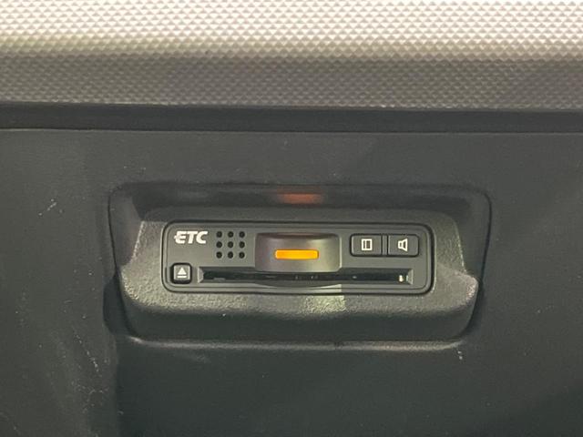 フリード G ハイウェイエディション 電動スライドドア 純正SDナビ バックカメラ 禁煙車 ETC HIDヘッドライト CD/DVD再生 オートライト キーレス 電動格納ミラー(6枚目)