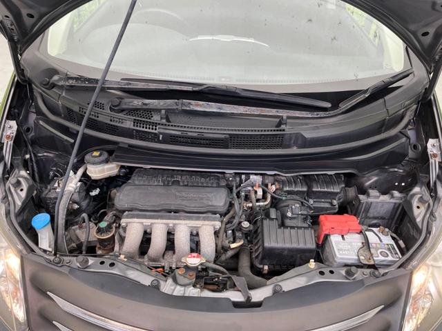 フリード G ハイウェイエディション 電動スライドドア 純正SDナビ バックカメラ 禁煙車 ETC HIDヘッドライト CD/DVD再生 オートライト キーレス 電動格納ミラー(19枚目)