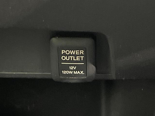 フリード G ハイウェイエディション 電動スライドドア 純正SDナビ バックカメラ 禁煙車 ETC HIDヘッドライト CD/DVD再生 オートライト キーレス 電動格納ミラー(47枚目)