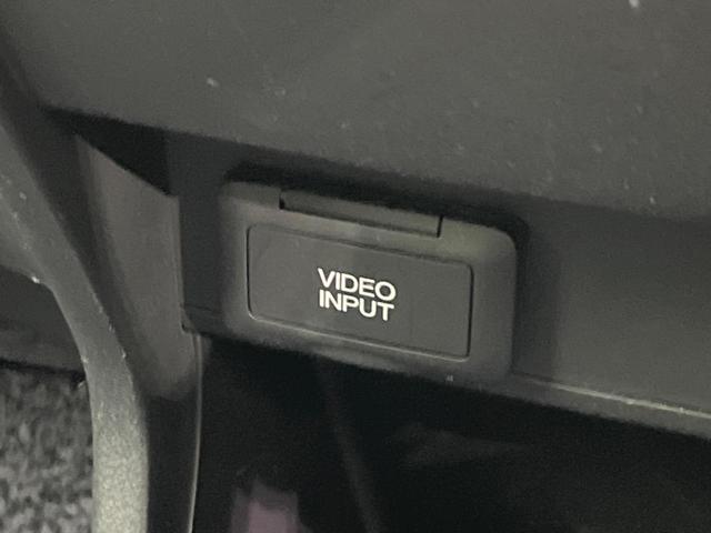 フリード G ハイウェイエディション 電動スライドドア 純正SDナビ バックカメラ 禁煙車 ETC HIDヘッドライト CD/DVD再生 オートライト キーレス 電動格納ミラー(48枚目)