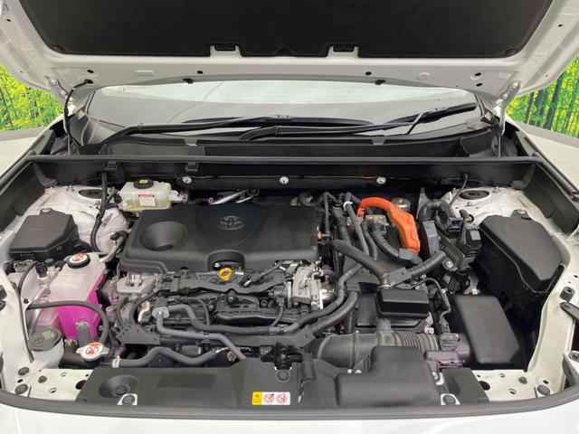 ＲＡＶ４ ハイブリッドＧ　モデリスタエアロ　衝突軽減装置　純正９インチディスプレイオーディオ　レーダークルーズコントロール　全周囲カメラ　ＥＴＣ　Ｂｌｕｅｔｏｏｔｈ　ドライブレコーダー　パワーバックドア　シートヒーター（18枚目）