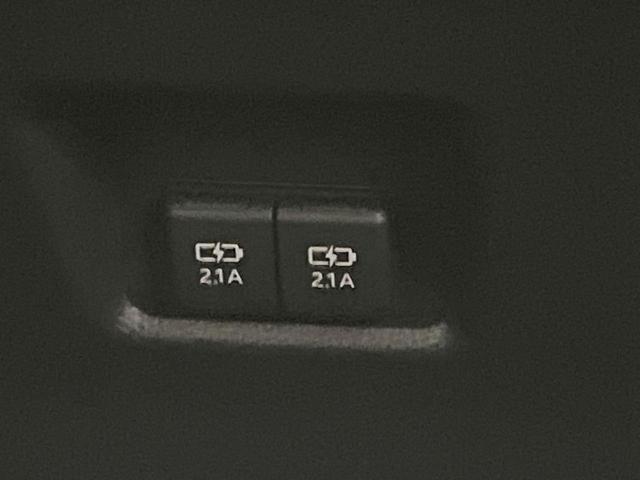 ＲＡＶ４ ハイブリッドＧ　モデリスタエアロ　衝突軽減装置　純正９インチディスプレイオーディオ　レーダークルーズコントロール　全周囲カメラ　ＥＴＣ　Ｂｌｕｅｔｏｏｔｈ　ドライブレコーダー　パワーバックドア　シートヒーター（48枚目）