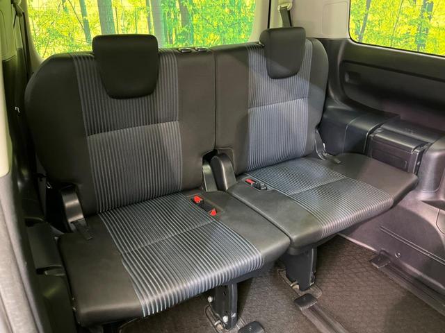 ヴォクシー ＺＳ　両側電動スライドドア　純正９インチナビ　バックカメラ　後席モニター　ドラレコ　ＥＴＣ　禁煙車　ＬＥＤヘッド　Ｂｌｕｅｔｏｏｔｈ再生　スマートキー　オートエアコン　オートライト　ＣＤ／ＤＶＤ再生（9枚目）