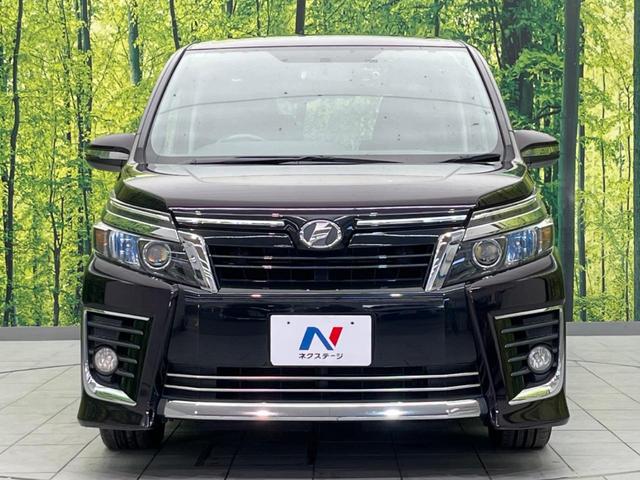 ヴォクシー ＺＳ　両側電動スライドドア　純正９インチナビ　バックカメラ　後席モニター　ドラレコ　ＥＴＣ　禁煙車　ＬＥＤヘッド　Ｂｌｕｅｔｏｏｔｈ再生　スマートキー　オートエアコン　オートライト　ＣＤ／ＤＶＤ再生（14枚目）
