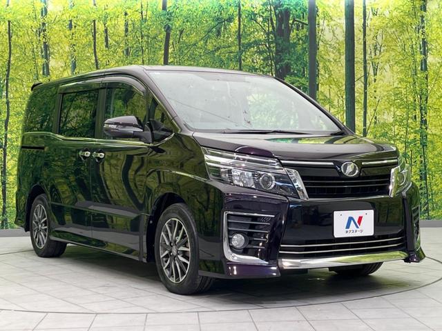 ヴォクシー ＺＳ　両側電動スライドドア　純正９インチナビ　バックカメラ　後席モニター　ドラレコ　ＥＴＣ　禁煙車　ＬＥＤヘッド　Ｂｌｕｅｔｏｏｔｈ再生　スマートキー　オートエアコン　オートライト　ＣＤ／ＤＶＤ再生（16枚目）